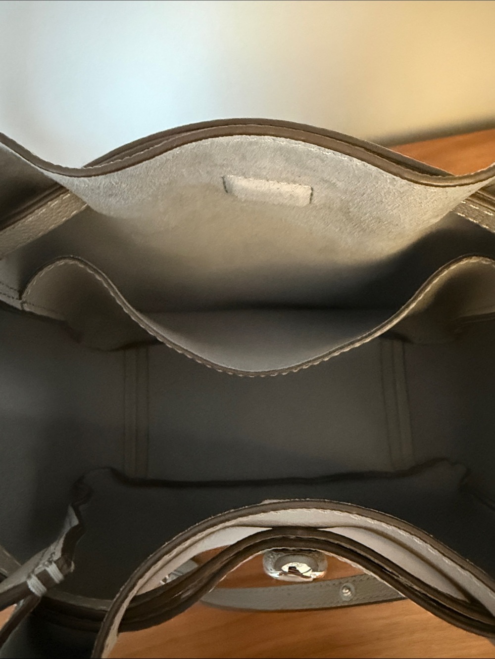 Tory Burch Romy Bucket Bag - Picture 10 of 14
